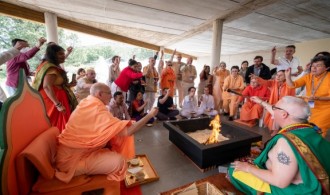 Vishva Shanti Homa o ceremonia de fuego